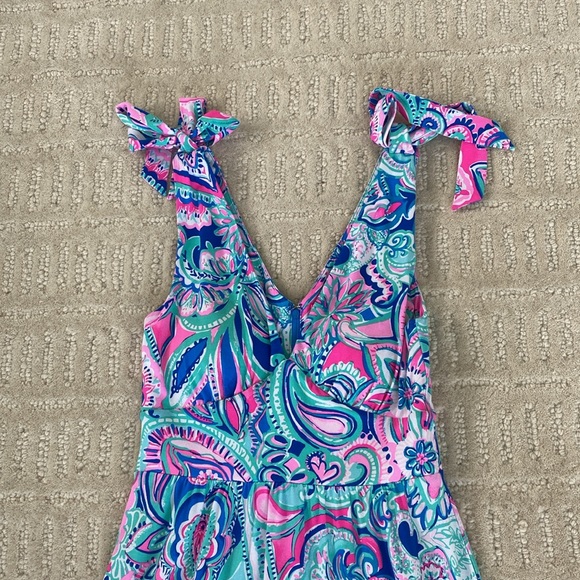 *Like new LILLY PULITZER maxi dress - Picture 2 of 10